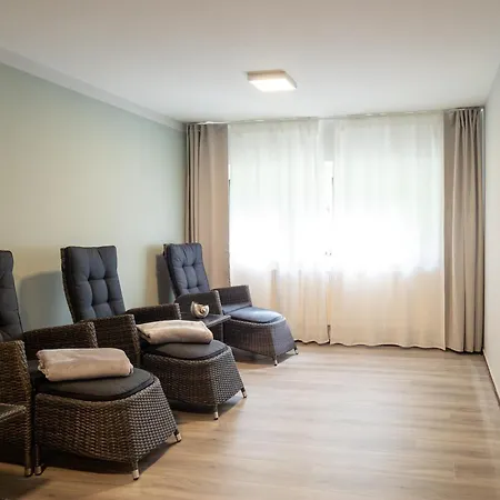 Appartementhaus Westerloog 18 *